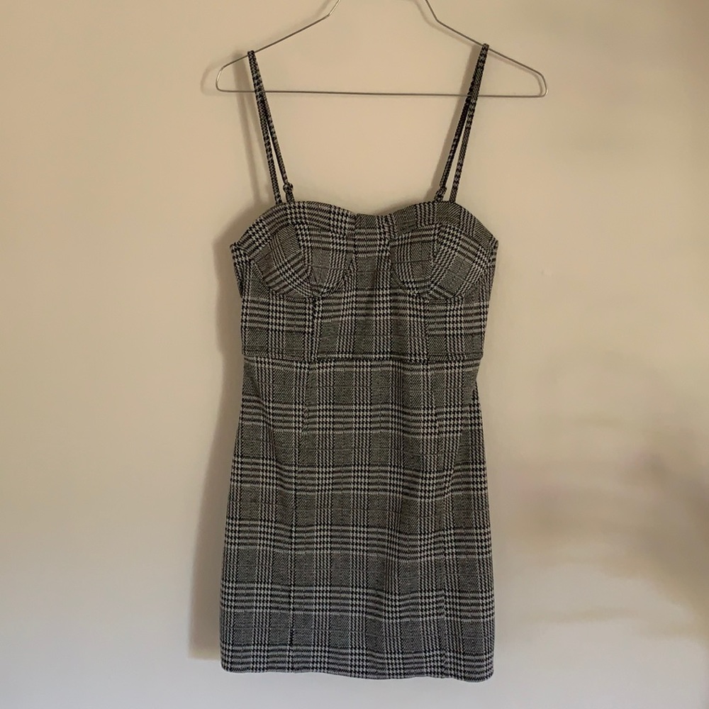 Black and White Houndstooth Plaid mini dress